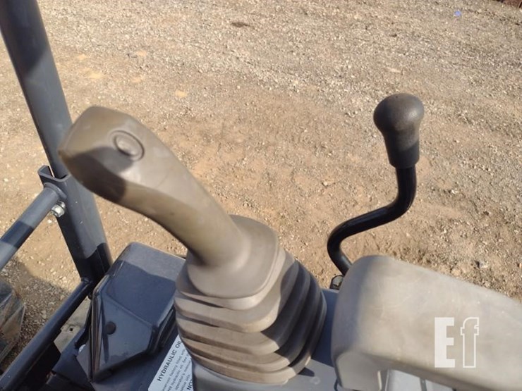 2022-deere-17g-image-8