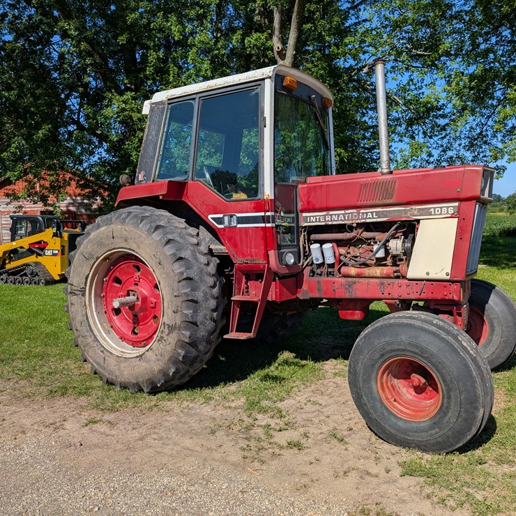 INTERNATIONAL 1086
