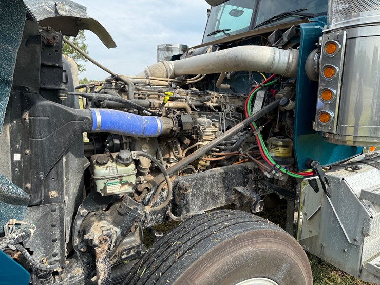 western-star-4900-image-33