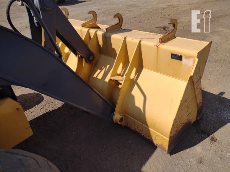 2017-deere-310sl-image-21