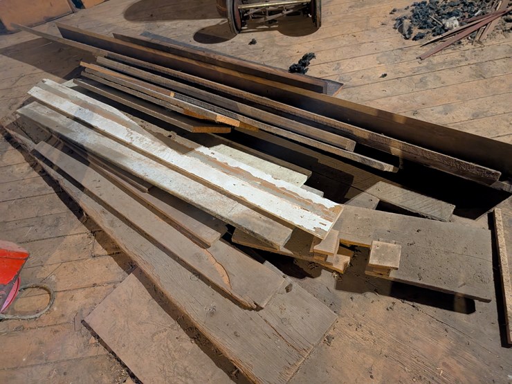 #3054-•-lumber-image-11