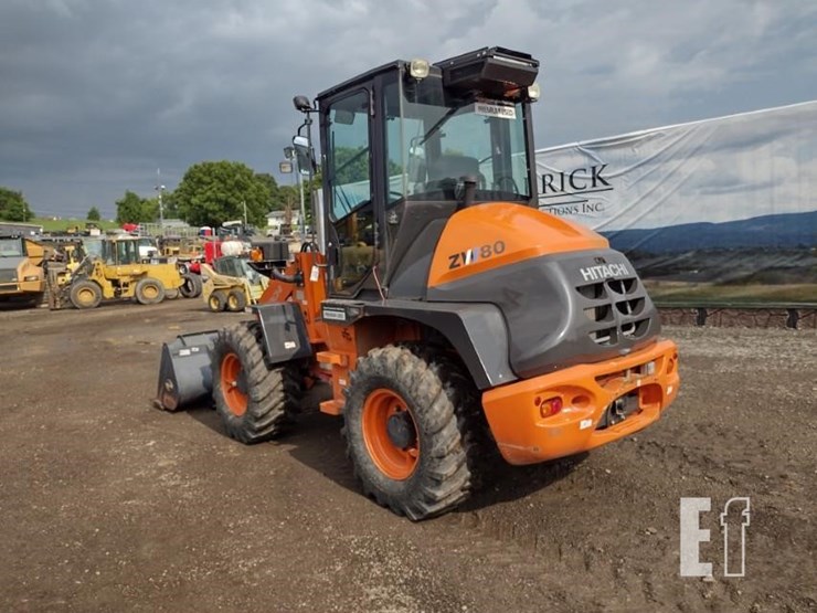 2023-hitachi-zw80-5b-image-31