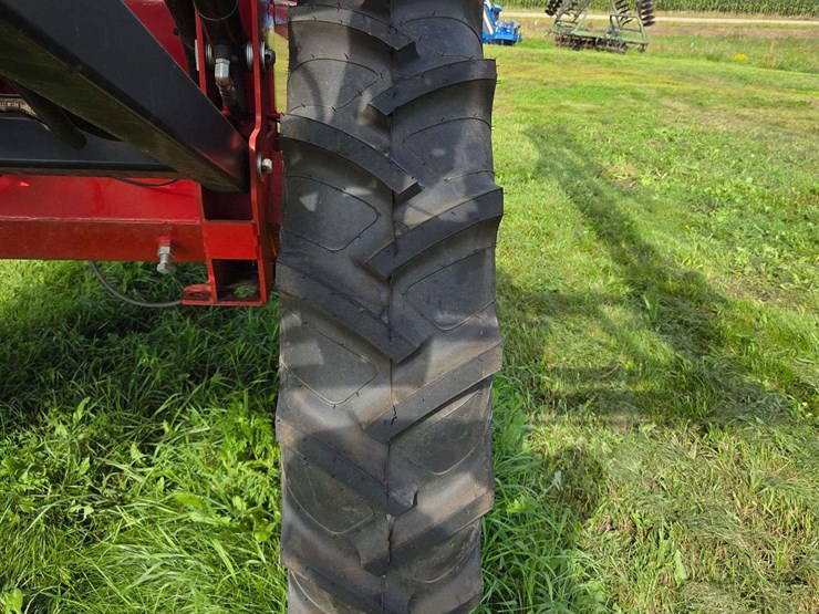 gregson-sprayer,-60’-boom,-adjustable-axles,-1000-gallon-tank,-100-gallon-rinse-tank,-12.4-x-38”-tir-image-9