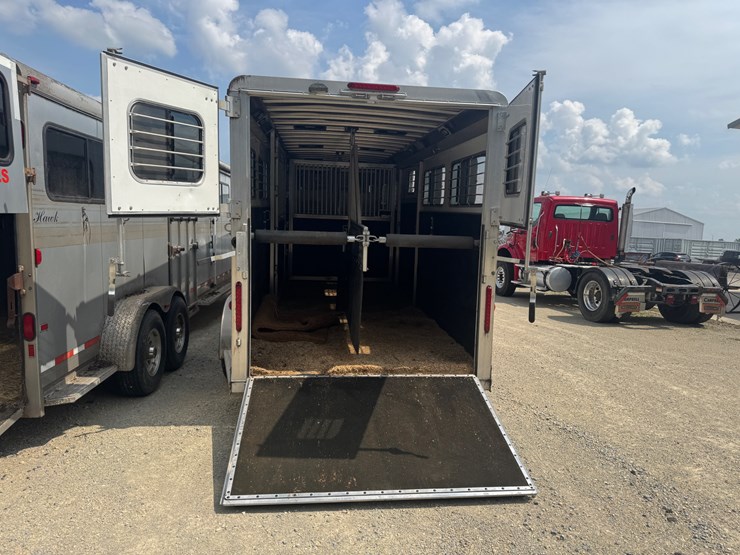 #6300-•-2014-dalton-manufacturing-adams-gooseneck-4-horse-straight-lead-aluminum-horse-trailer,-(sells-w...-image-7