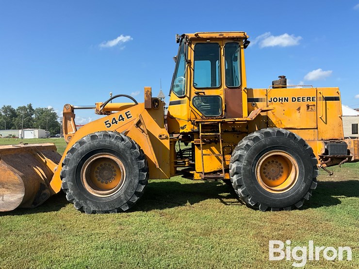 deere-544e-image-8