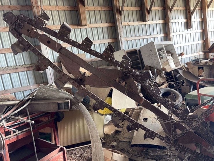 ditch-witch-with-wisconsin-engine,-64”-blade,-8’-stick,-5”-trench-image-3
