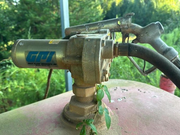 #157-•-round-fuel-tank-image-6
