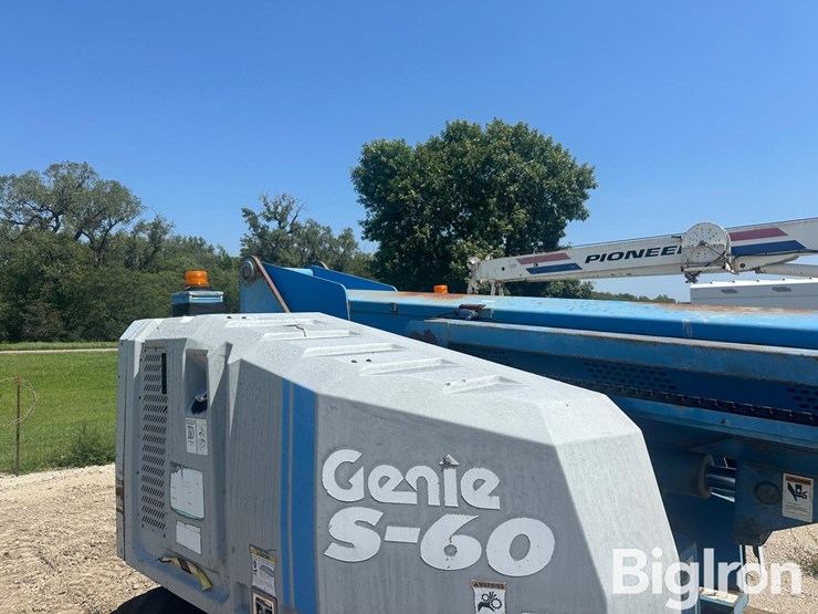 1993-genie-s60-image-17