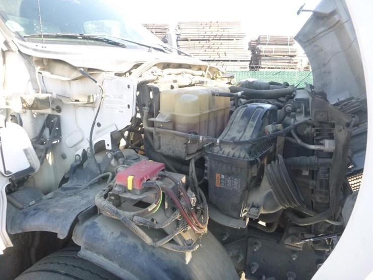 2017-ford-f650-image-17