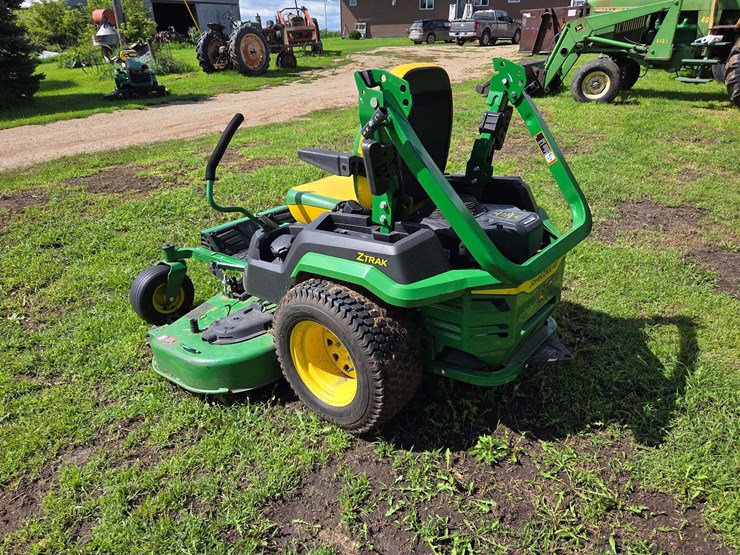 2023-john-deere-la-image-23