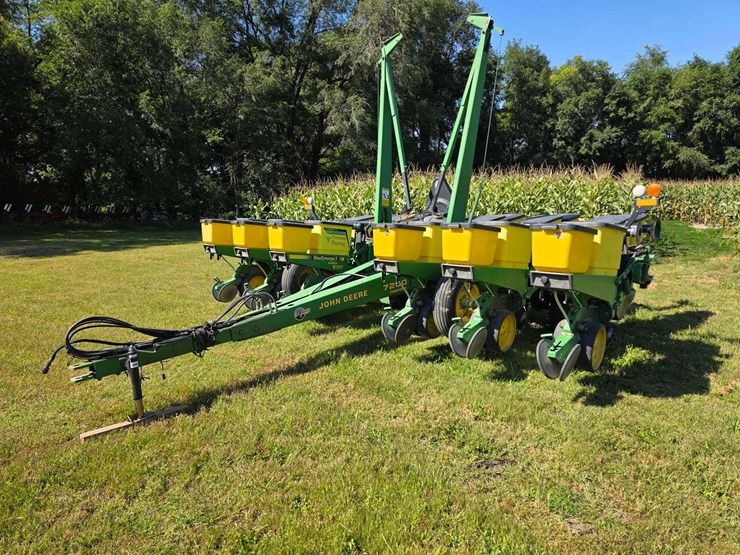 john-deere-7200-image-14