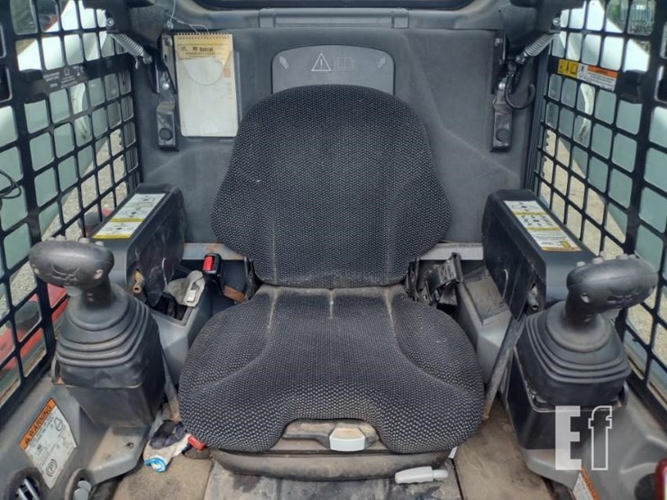 2022-bobcat-s740-image-13
