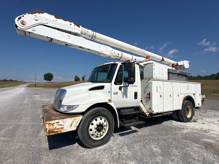international-durastar-4300-image-1