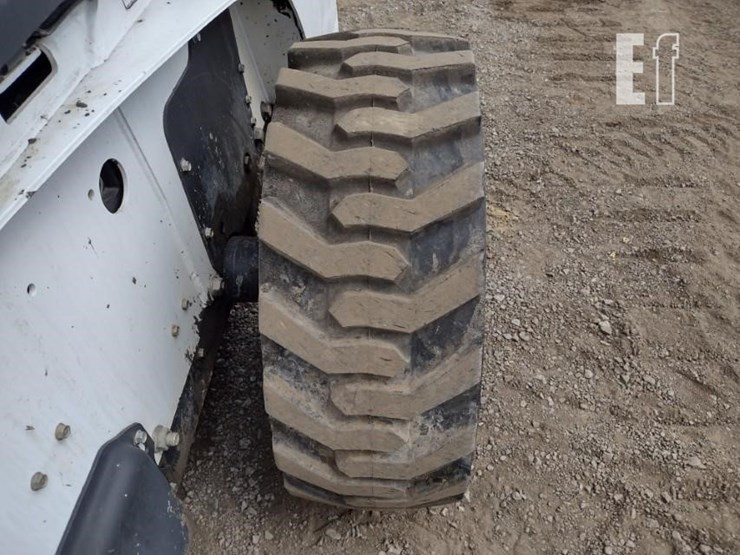 2004-bobcat-s250-image-19
