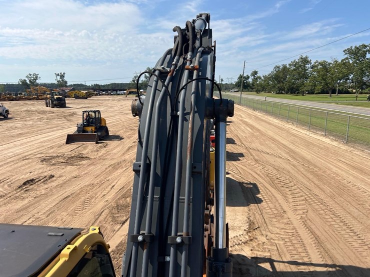 2018-deere-160g-lc-image-37