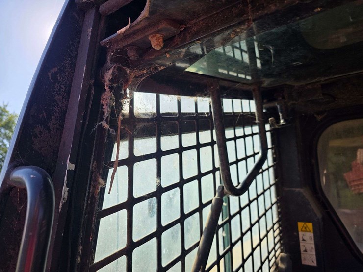 john-deere-250-image-21