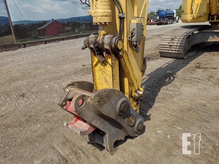 2011-komatsu-pc228us-lc-8-image-17