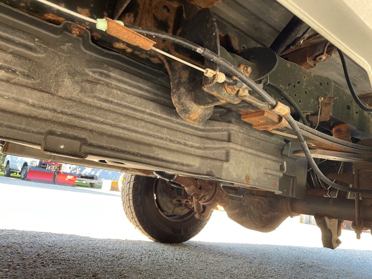 2016-ford-f250-xl-image-32