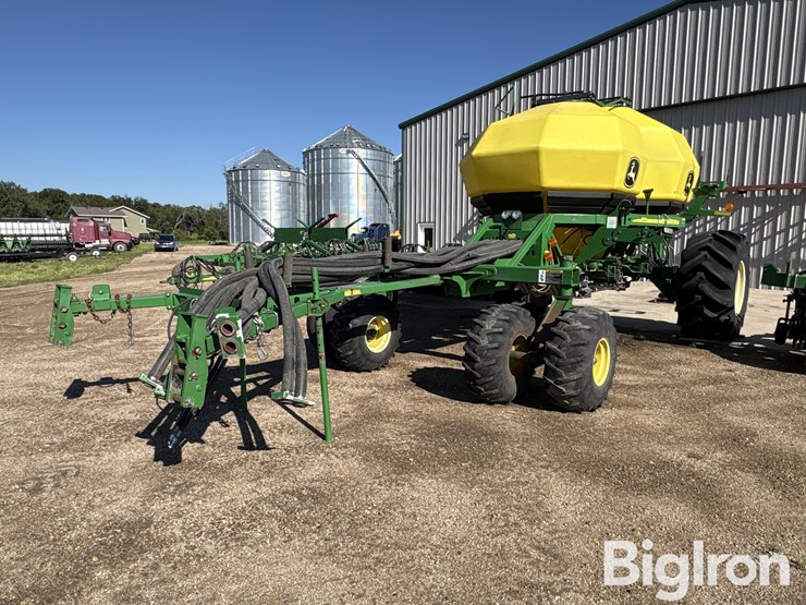 2009-john-deere-1910-image-1