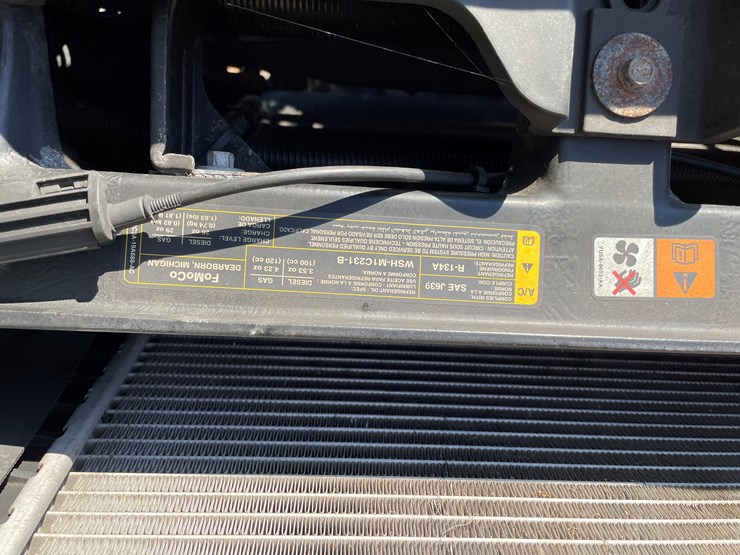 2015-ford-f250-xl-image-42