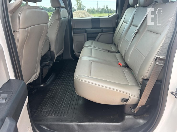 2020-ford-f150-image-32