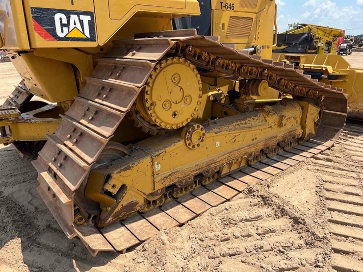 2019-caterpillar-d6n-lgp-image-14