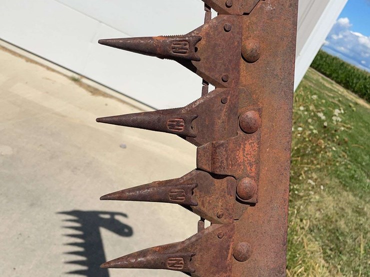 new-idea-sickle-bar-mower-image-16