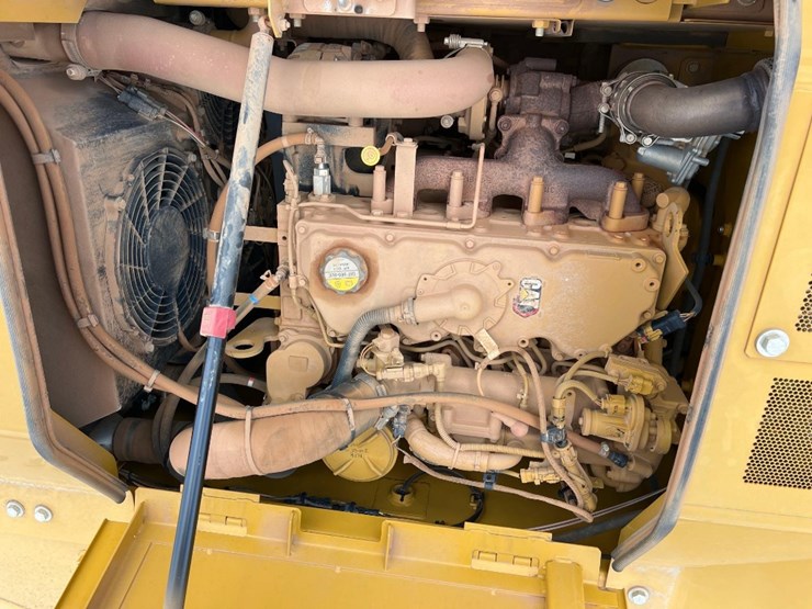 2022-caterpillar-317-image-21