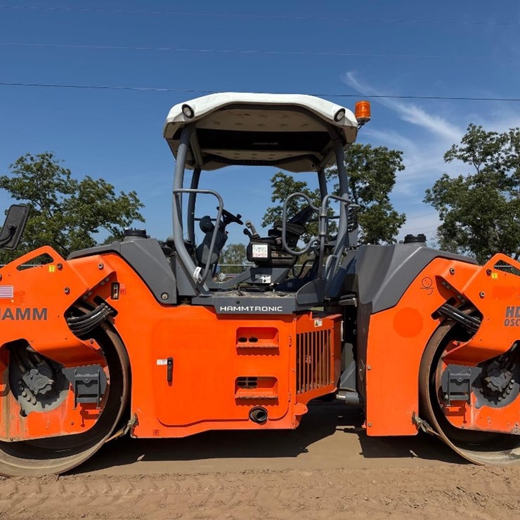 2016 HAMM HD+ 120I SMOOTH DOUBLE DRUM ROLLER