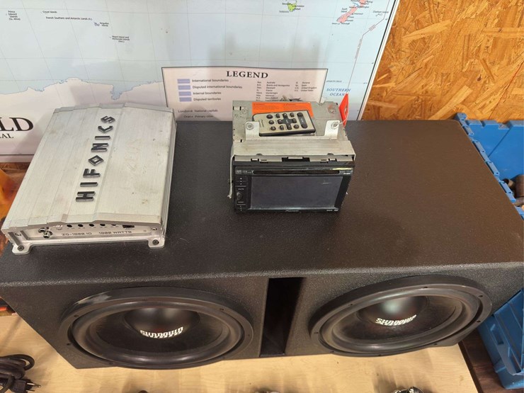 speakers,-amp,-and-radio-image-2