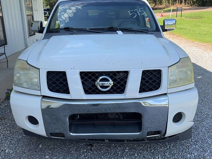 2007-nissan-armada-image-5