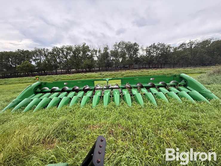 john-deere-618c-image-2