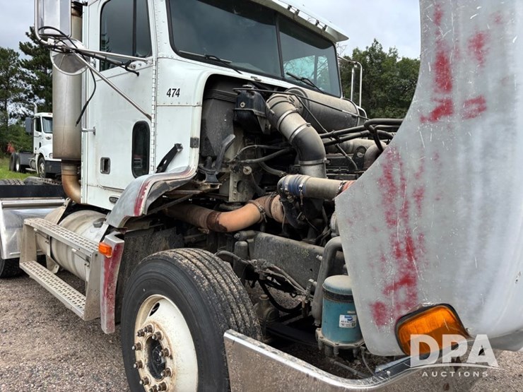 1999-freightliner-truck-(dr12135-unit-474)-image-24