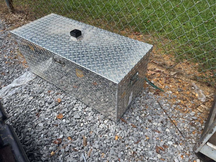 aluminum-tool-box-image-2