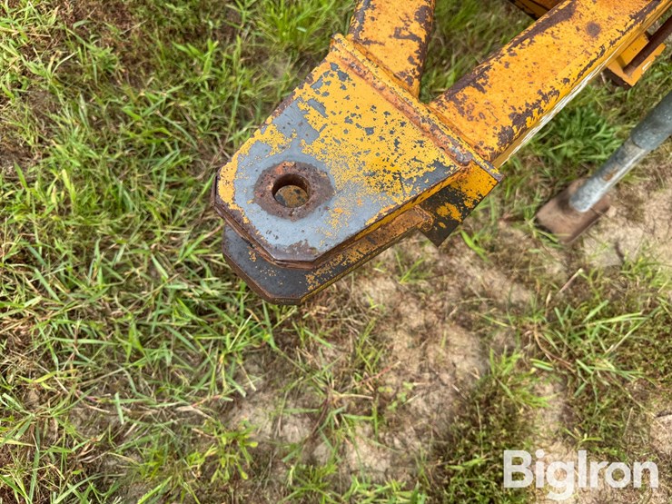 haybuster-256-image-10