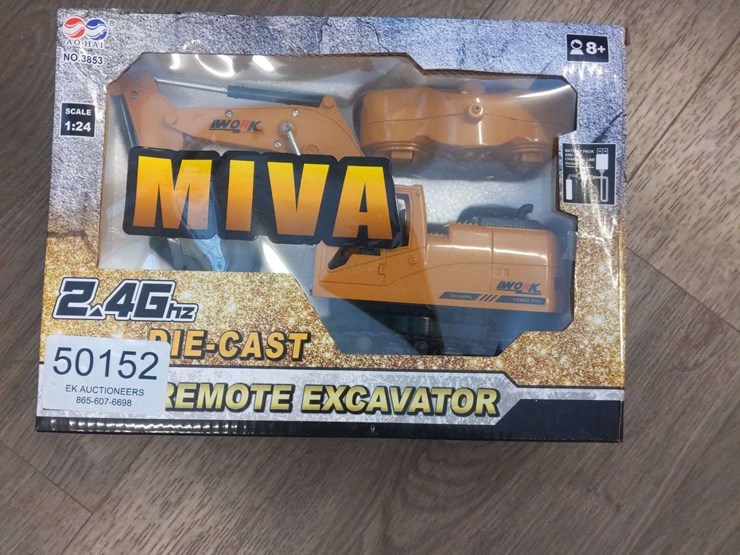 unused-remote-controller-excavator-image-1