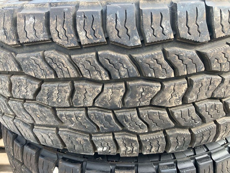 ford-6-bolt-rims-and-lt265/70r17-cooper-discover-at3-tires---set-of-4-image-4