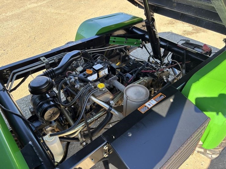 john-deere-gator-image-22