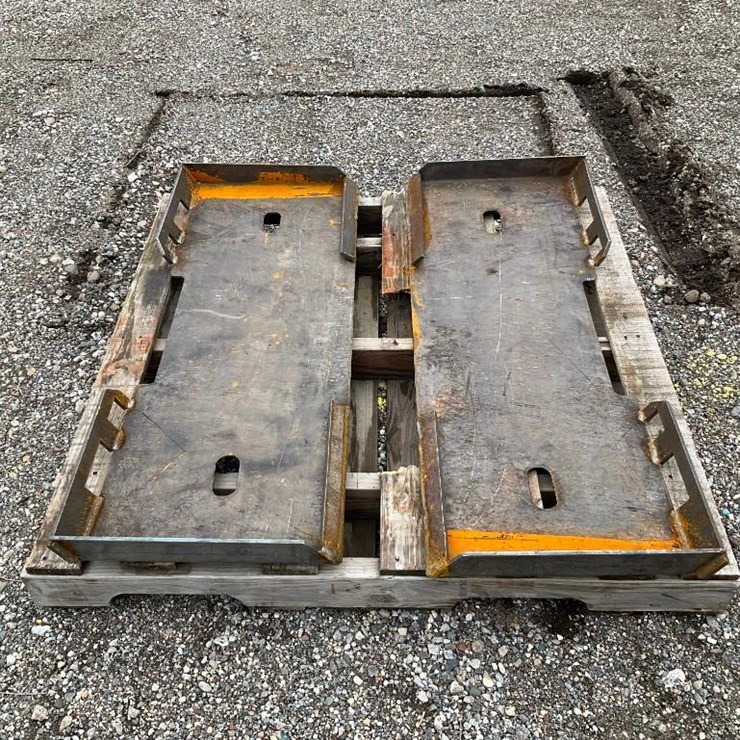 #612 • Lot of 2 Skid Steer Frames