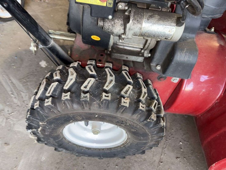 craftsman-26”-walk-behind-snow-blower,-electric-start,-ez-steer,-needs-carb-job,-has-stale-gas-image-6