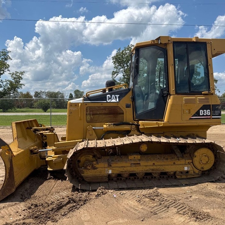 2005 CATERPILLAR D3G LGP