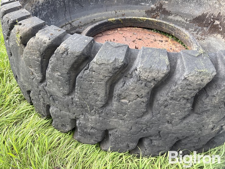 8.5’-rubber-livestock-water-tank-image-13