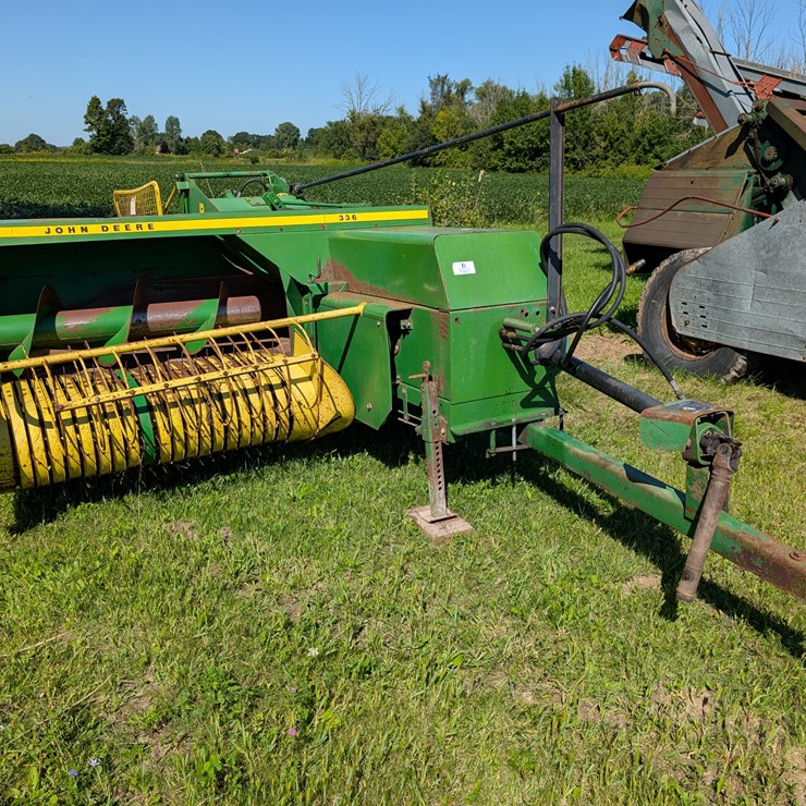 JOHN DEERE 336