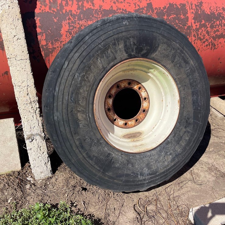 Michelin 445/65R22.5 Wagon Tire