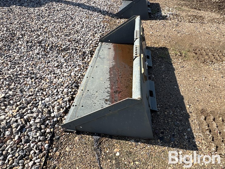 bobcat-74”-heavy-duty-skid-steer-bucket-image-8