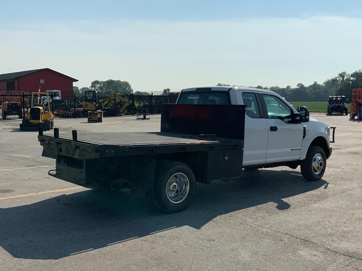 2017-ford-f350-xl-image-18