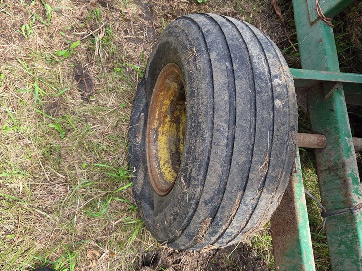 john-deere-400-image-9