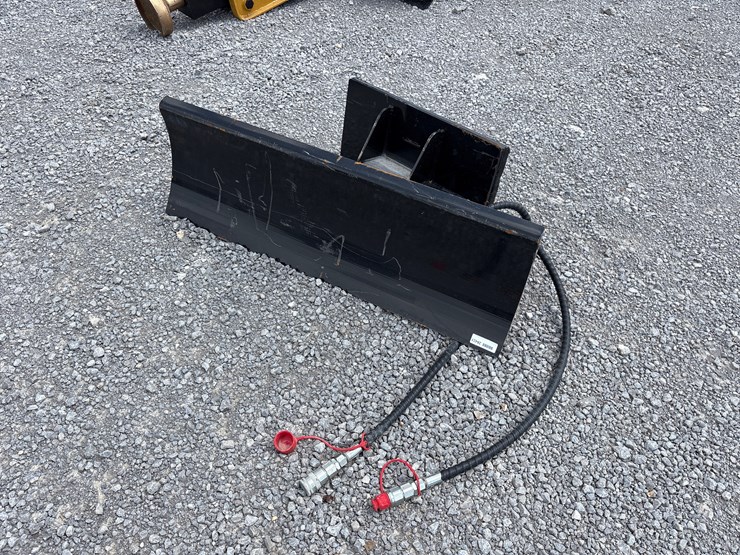 #28426-•-giyi-gy-txc-43"-snow-shovel-image-1