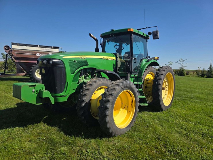 2004-john-deere-8320-image-6