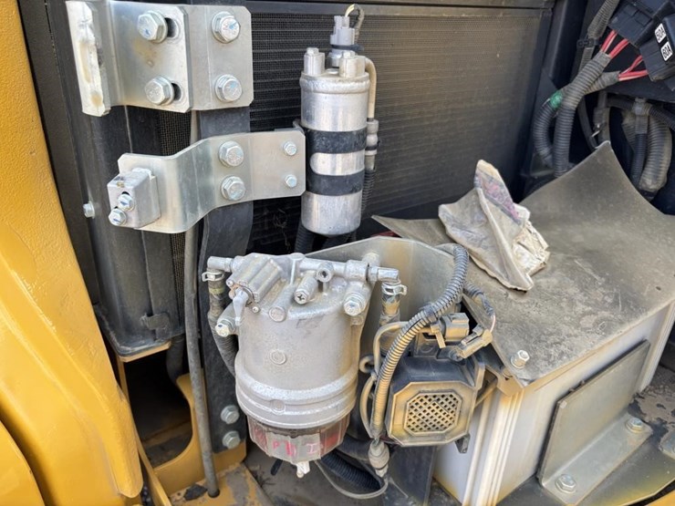 2023-deere-60g-image-45